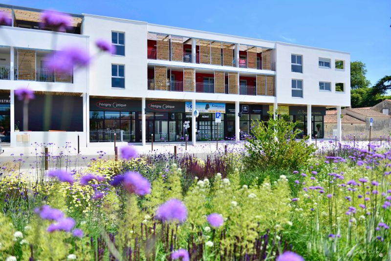 photographe la rochelle 17000 architecture hotellerie tourisme 17 ile de ré professionnel reportage photo image photographies aérien drone vu du ciel charente-maritime chambre d'hote hotel gite ile de ré bordeaux 33000 la rochelle 17 Nantes 44000