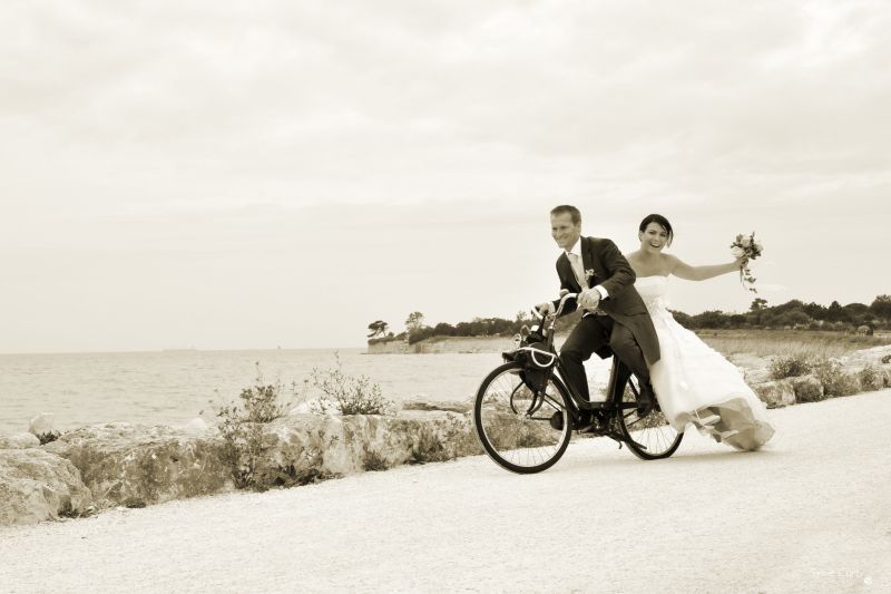 salon du mariage la rochelle photographe la rochelle 17000 architecture hotellerie tourisme 17 ile de ré professionnel reportage photo image photographies aérien drone vu du ciel charente-maritime chambre d'hote hotel gite ile de ré bordeaux 33000 la rochelle 17 Nantes 44000 photographe la rochelle reportage photo image retouche numérique robot photo selfie sylvie curty photographe 17